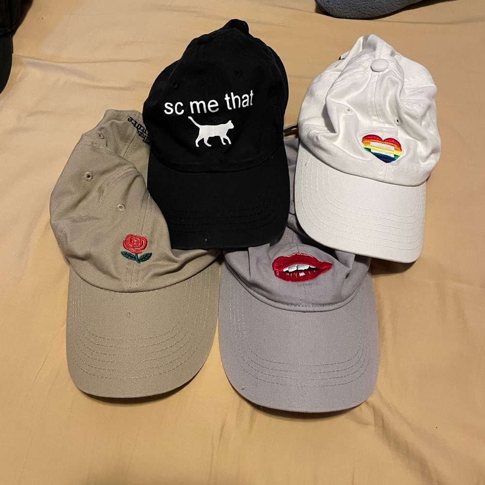 Cap bundle - Picture 3 of 4
